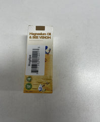 Lifestyle use: applying spray on knee and shoulder