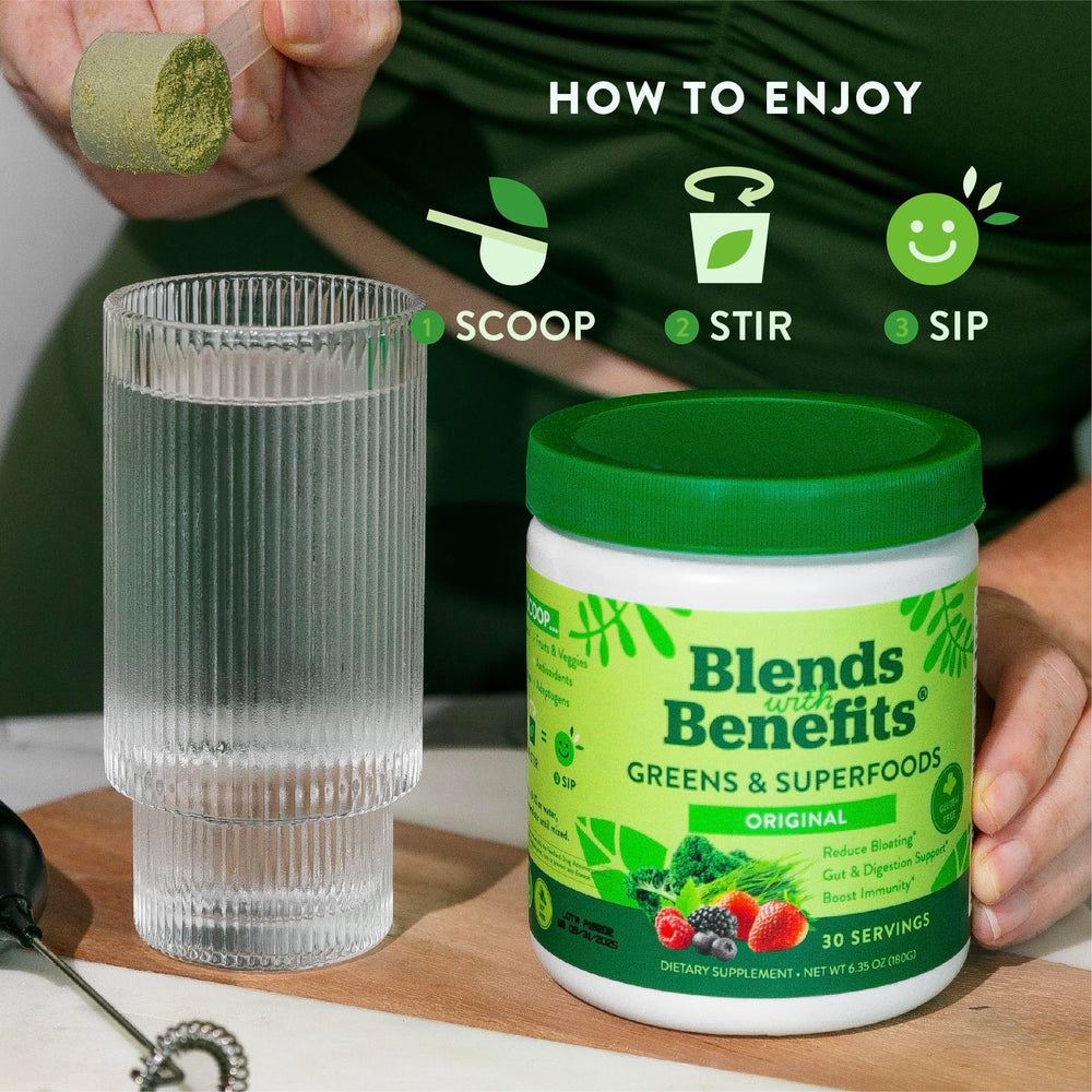 Illustration showing how to mix one scoop into water or juice