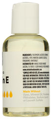 365 Vitamin E Skin Oil cap—free from artificial dyes.