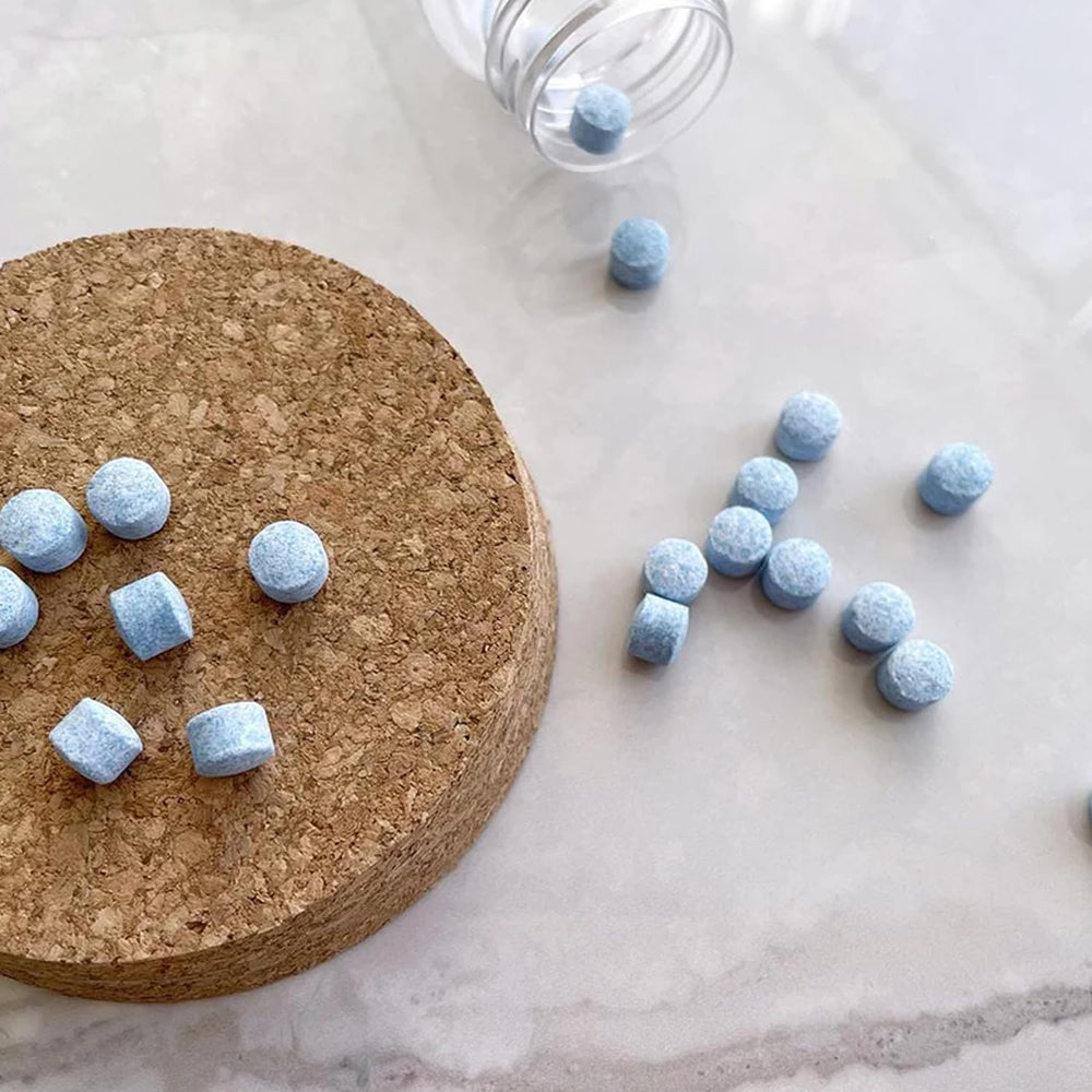Mint flavor Active Wow chewable tablets ready to chew and swish