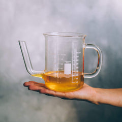 Calendula and nettle infusions in the oil