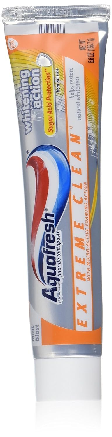Usage tips for twice daily brushing with Aquafresh Extreme Clean