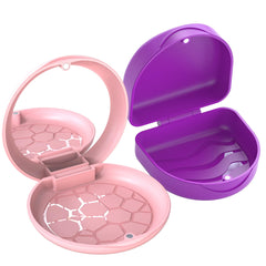 Front view of ARGOMAX aligner case with magnetic clasp