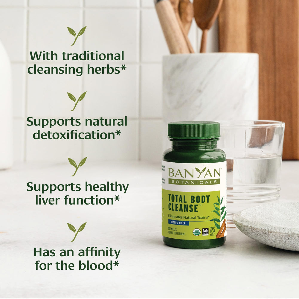 Banyan Botanicals organic amla and kalmegh visuals emphasize herbal detox ingredients.