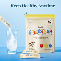 Colostrum powder container with scoop