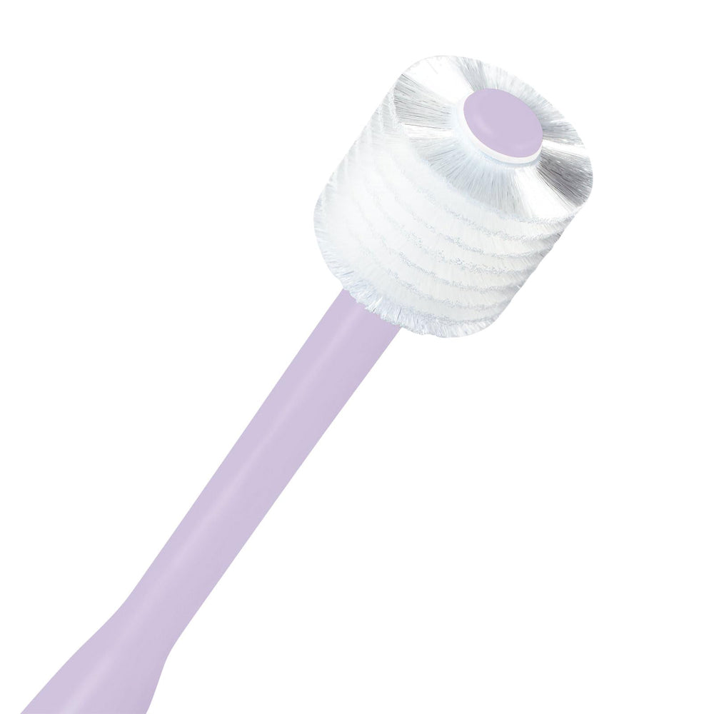 Close-up of extra-soft bristles for sensitive teeth