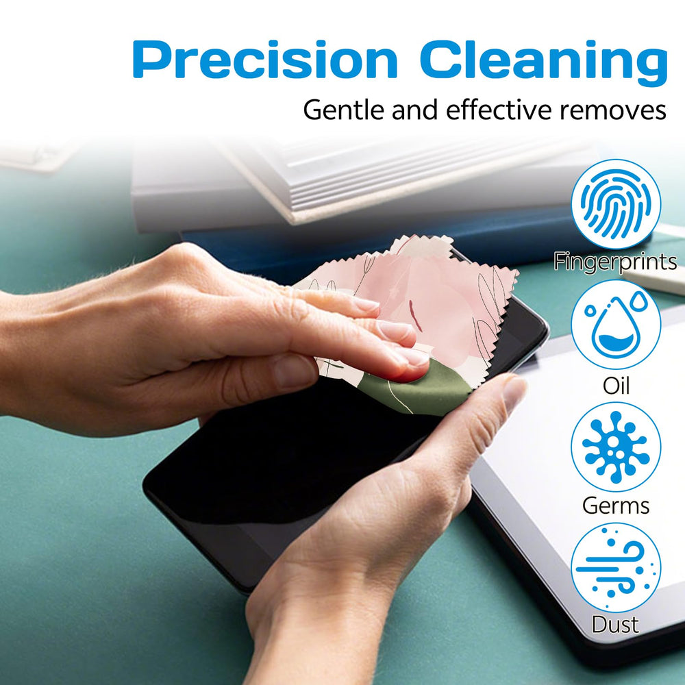Microfiber eyeglass cleaning cloth cleaning lenses without leaving lint