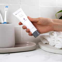 Kids brushing with CariFree Gel 1100 toothpaste