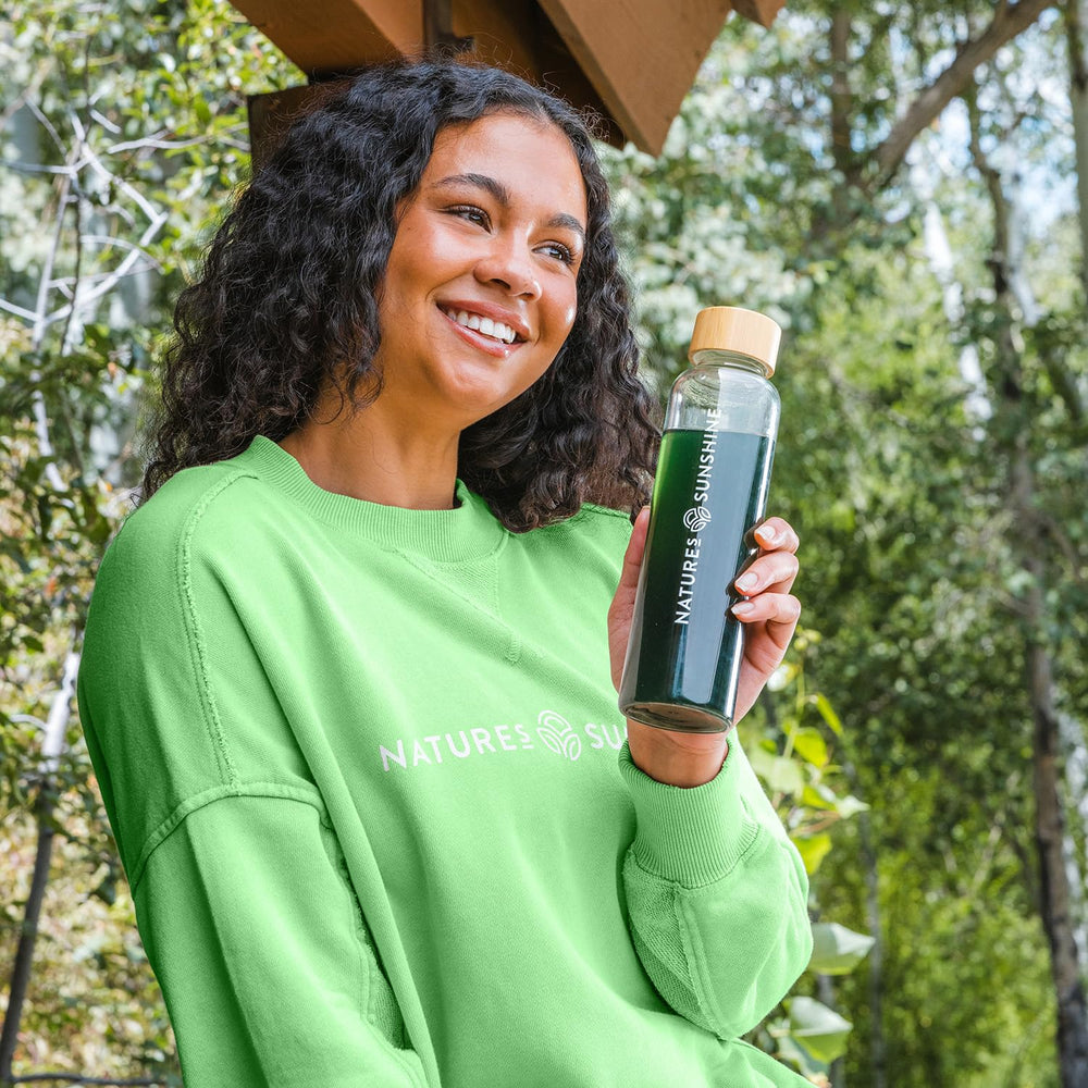 Product label highlighting prebiotic fiber and antioxidants