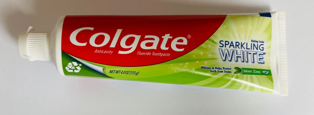 Colgate Sparkling White Mint toothpaste packaging back – image 4