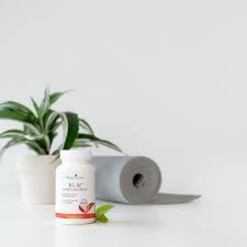 Daily wellness capsules packaging and dosage illustration.