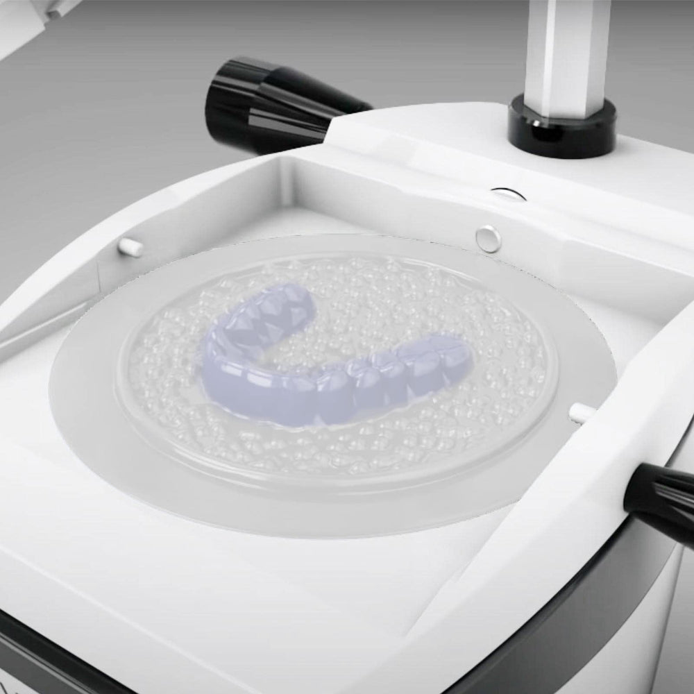 Thermoforming material for vacuum forming machines in dental labs