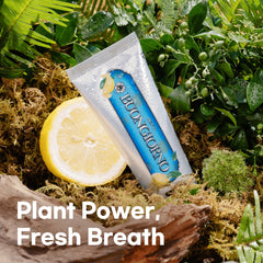 Gum health support with Tocopheryl Acetate