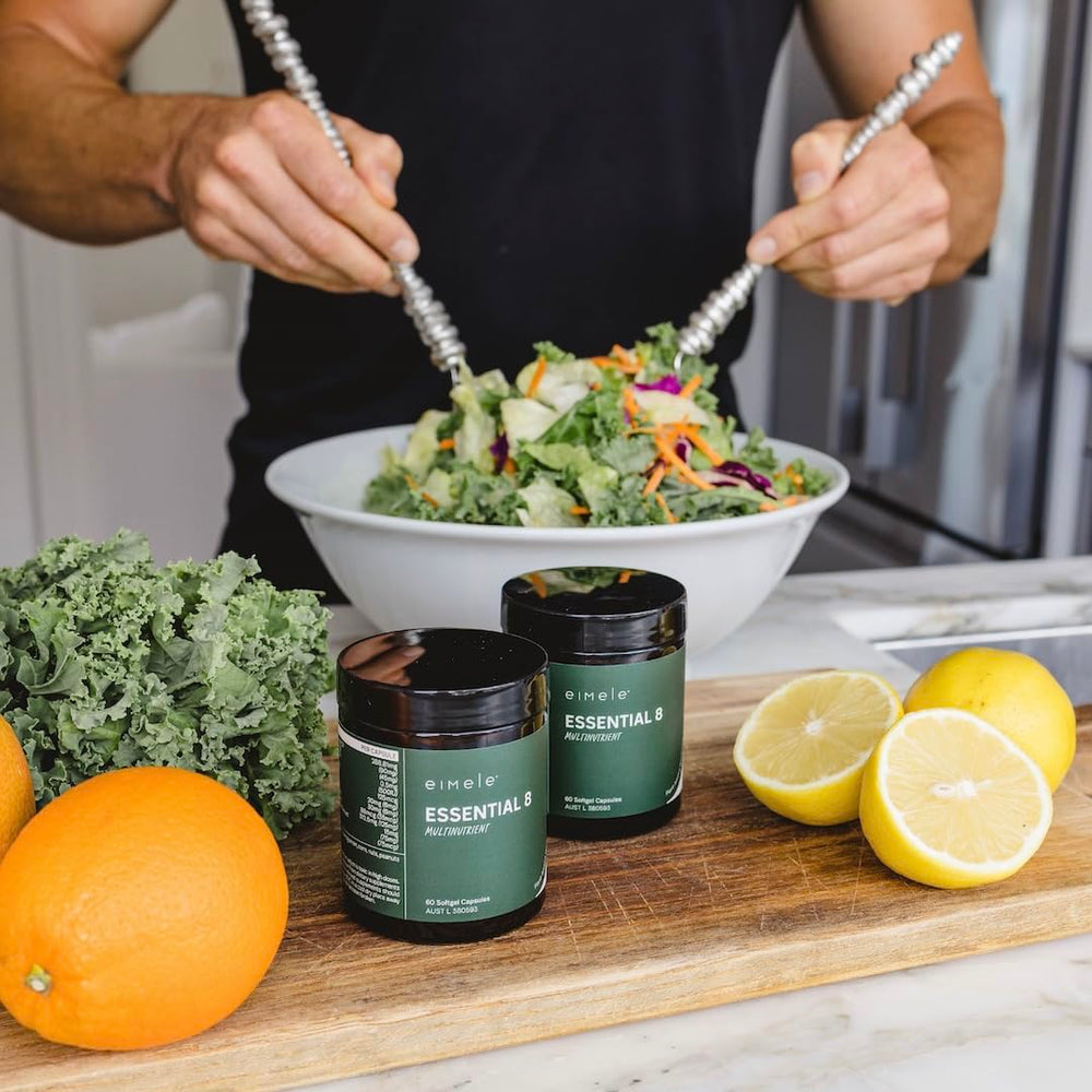 Close-up of omega-3s, zinc and iron ingredients in Essential 8