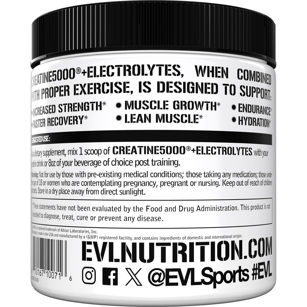Close-up nutrition facts showing 5g creatine monohydrate per serving