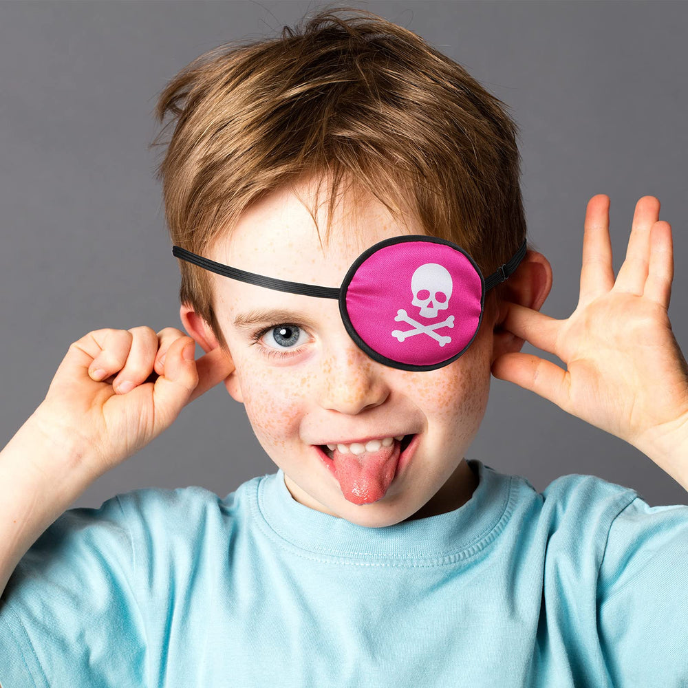 Product packaging showing four silk eye patches