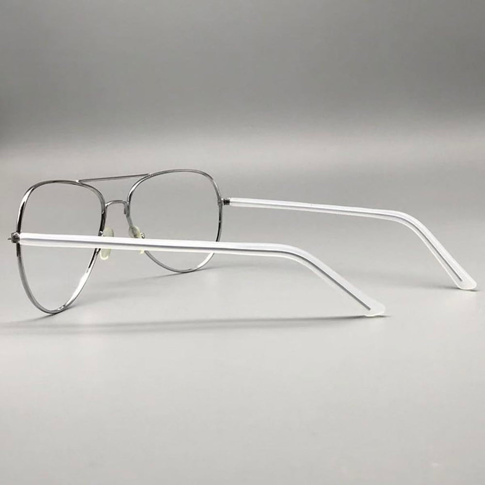 Anti-slip temple end tip attached to thin metal eyeglass frame