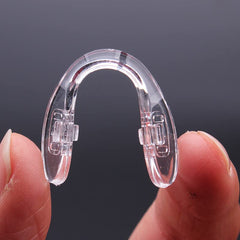 Eyeglasses nose pads installed on frame