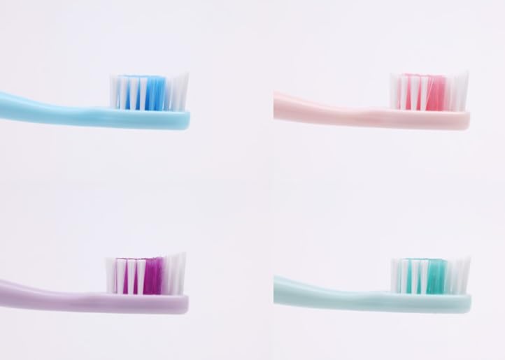Kids toothbrush with compact head and soft bristles