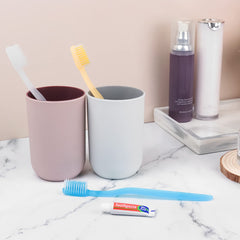 Mini toothpaste included in the Gisdo set