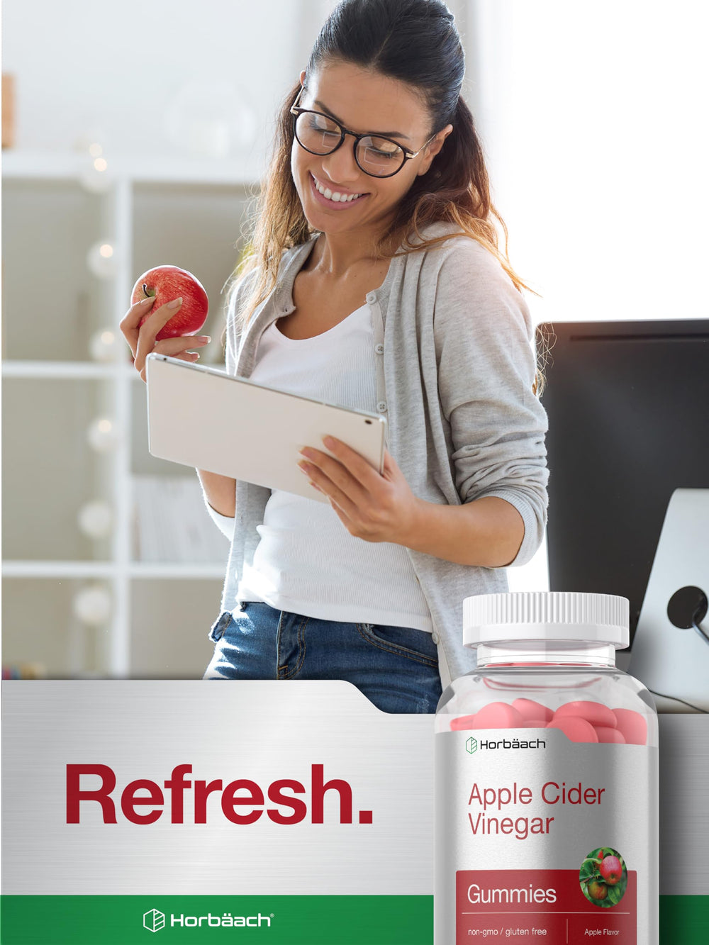 Horbäach gummies with fresh apples portraying natural flavor and everyday routine fit