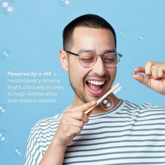 Foaming action of HUPPY toothpaste tablets