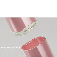 Top half used as cup in HyJeryty travel case