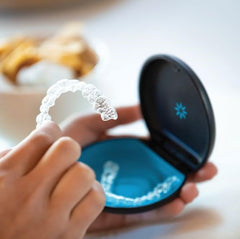 Empty case (aligners not included)
