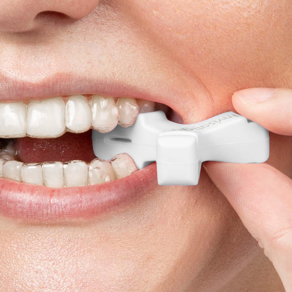Packaging and display of Invisalign Munchies chewies 2-pack