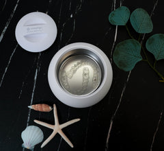 Product packaging and Arctic White finish of Invisalign Ultrasonic Cleaner