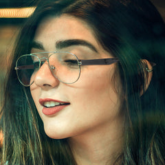 Included screwdriver and screws for eyeglass repair kit