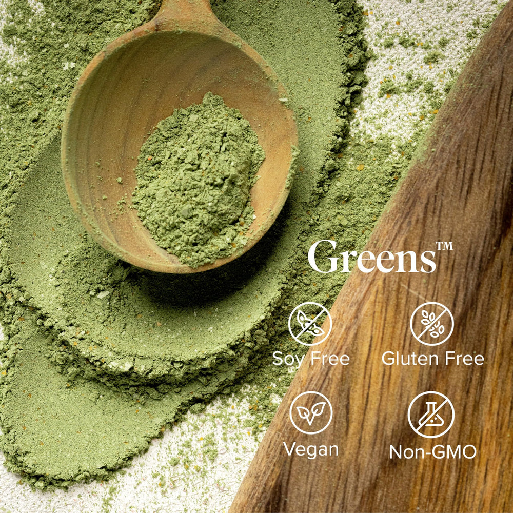 Moringa, broccoli, turmeric, chlorella and spirulina in greens powder