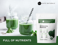 Green smoothie with spirulina powder swirl
