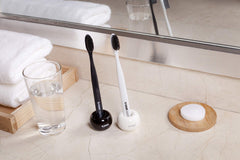 Ultra-soft 3,400 micro-thin bristles for gentle cleaning