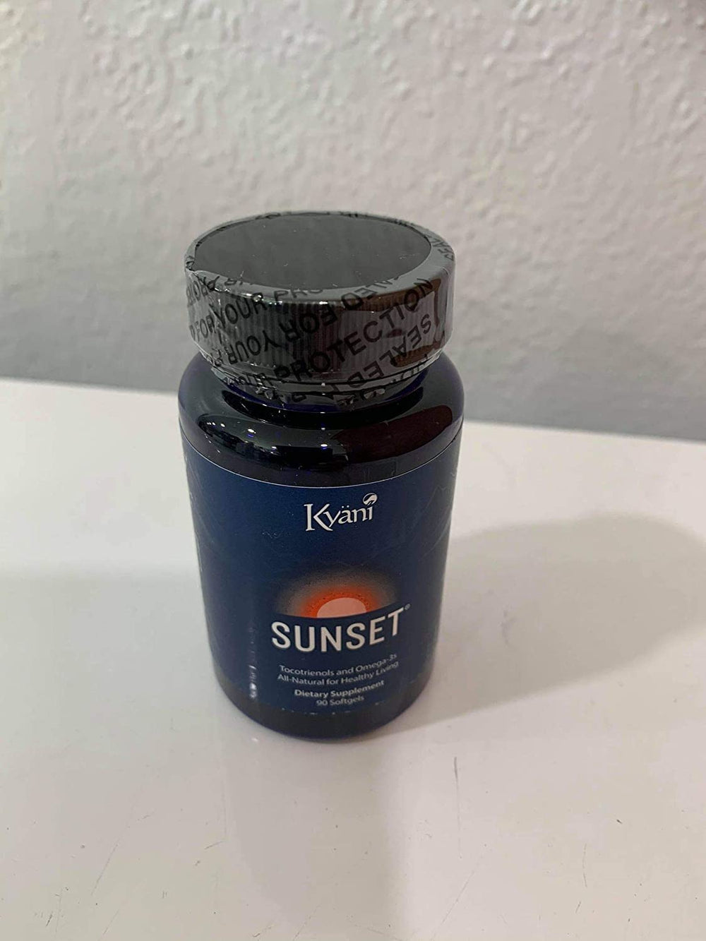 Kyani Sunset packaging box and bottle