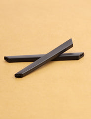 Tool-free installation demonstration of temple sleeves