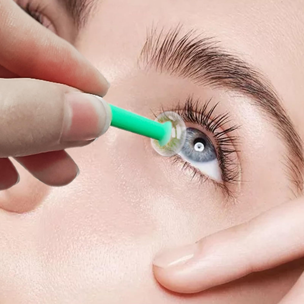 Easy operation suction-based contact lens removal tool in use
