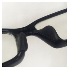 Nose pads with dimensions 16mm x 5.5mm and 7mm hole spacing