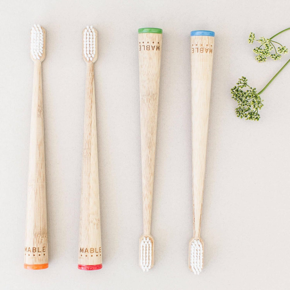 Color-tipped brushes for 2-pack and 4-pack options