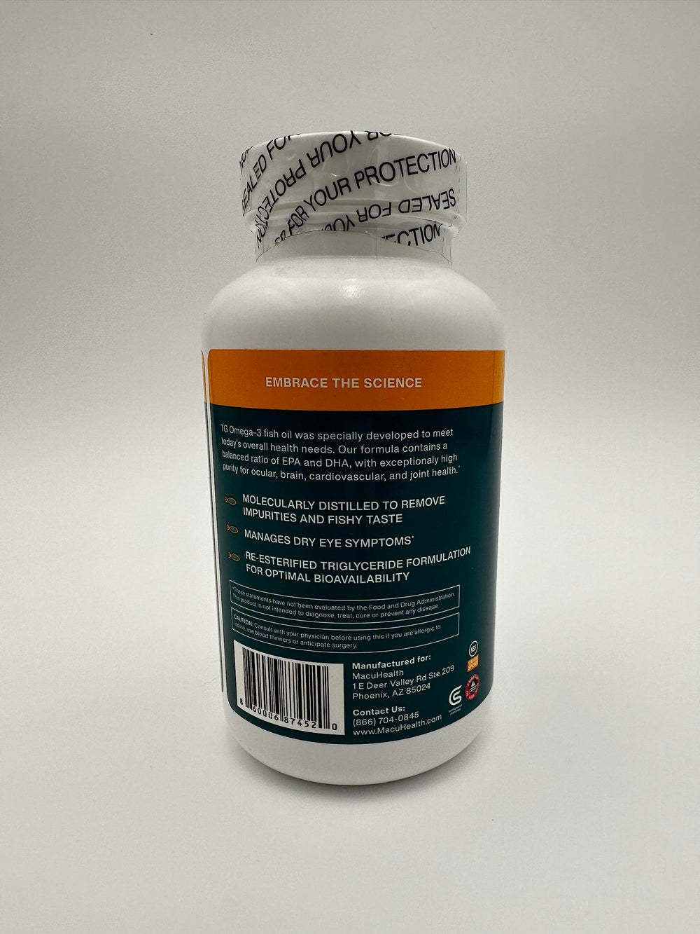 Brand and product photography of Macuhealth Omega-3