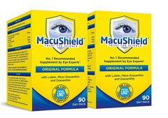 Lifestyle shot with Macushield bottle on table