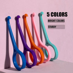 Close-up of enlarged hook cap design for easy removal of aligners