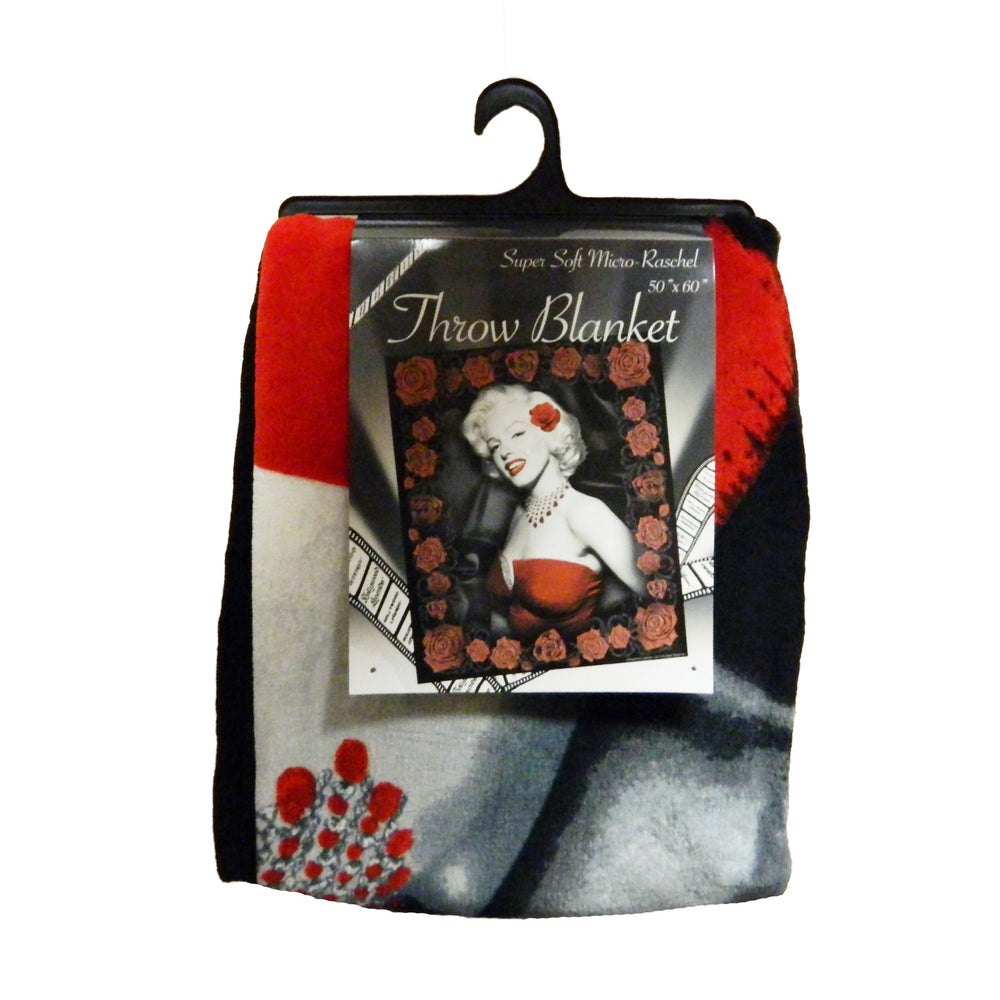 Soft coral plush fleece Marilyn Monroe throw blanket in red roses color