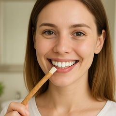 All items: 10 Miswak sticks and holder (Clove)