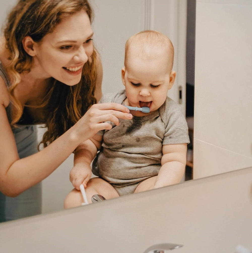 Stackable silicone containers for baby storage