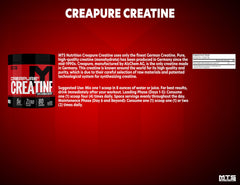 Lifestyle image of an athlete using Creapure Creatine powder