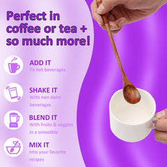 Mixing collagen powder in hot coffee