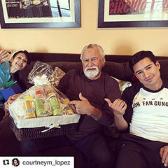 Mummy Magic Slim Tea with postpartum mom illustrating breastfeeding-safe comfort