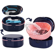 MURRI&MURRDI retainer case in dark blue with built-in strainer basket
