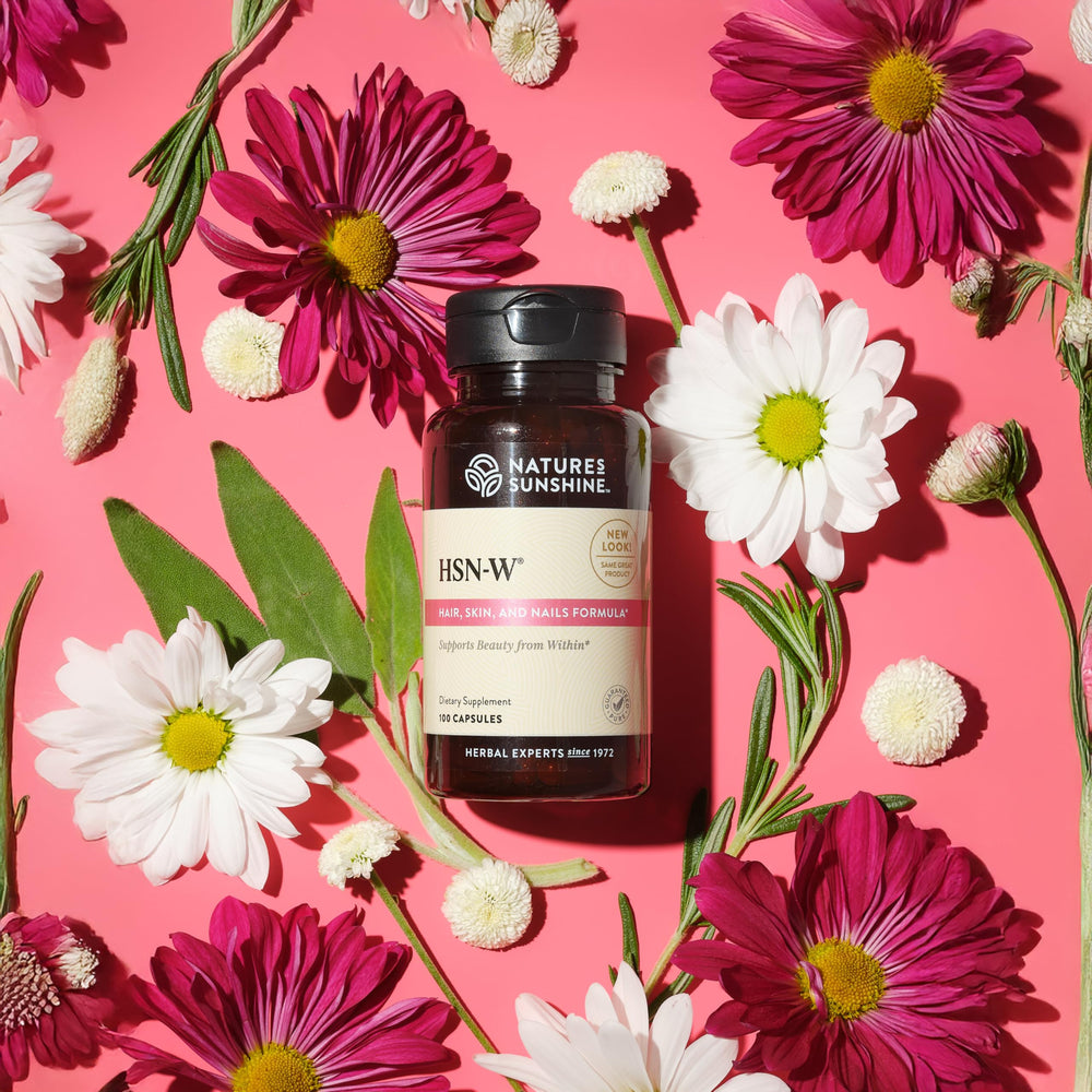 HSN-W capsules with herbal ingredients visual